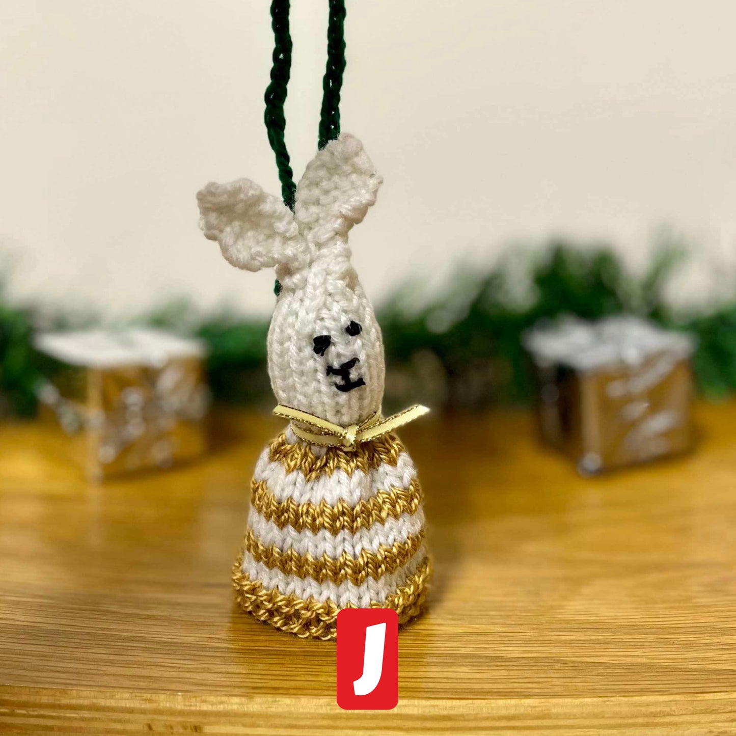TJ Friends knitted bun decoration