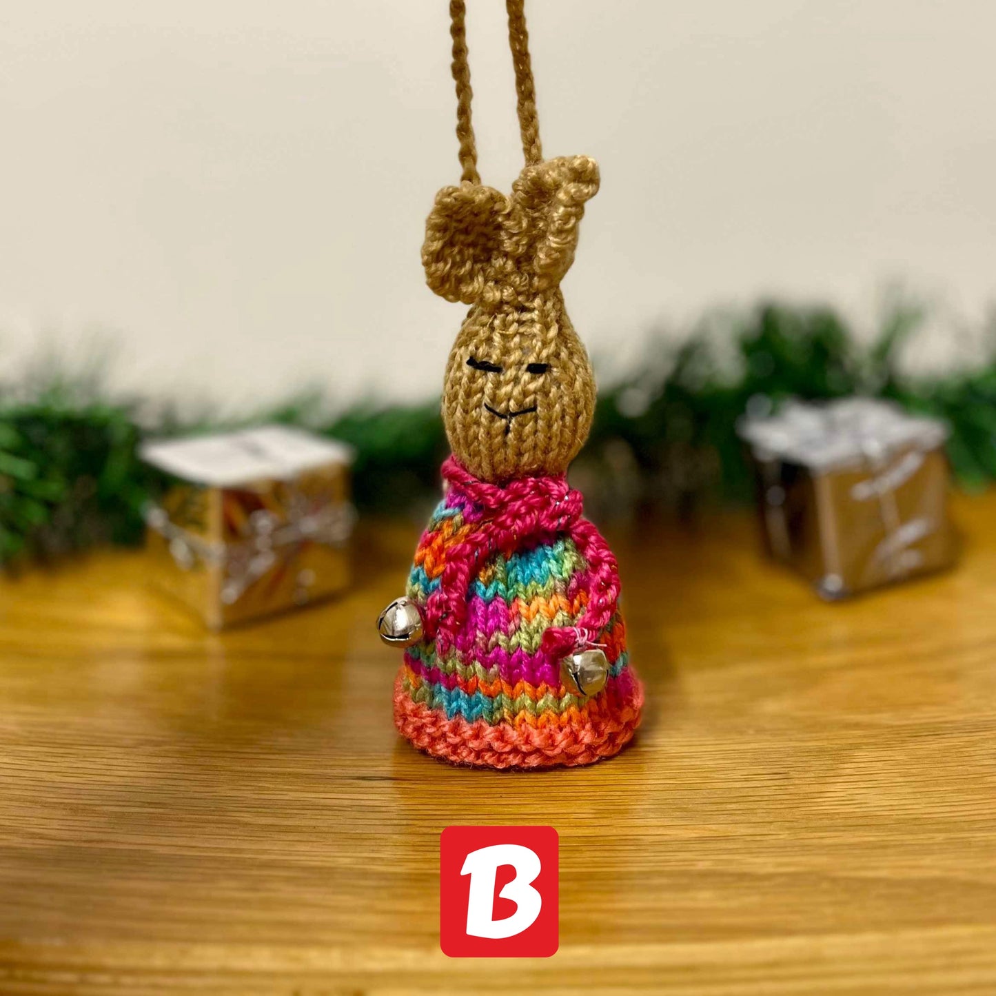 TJ Friends knitted bun decoration
