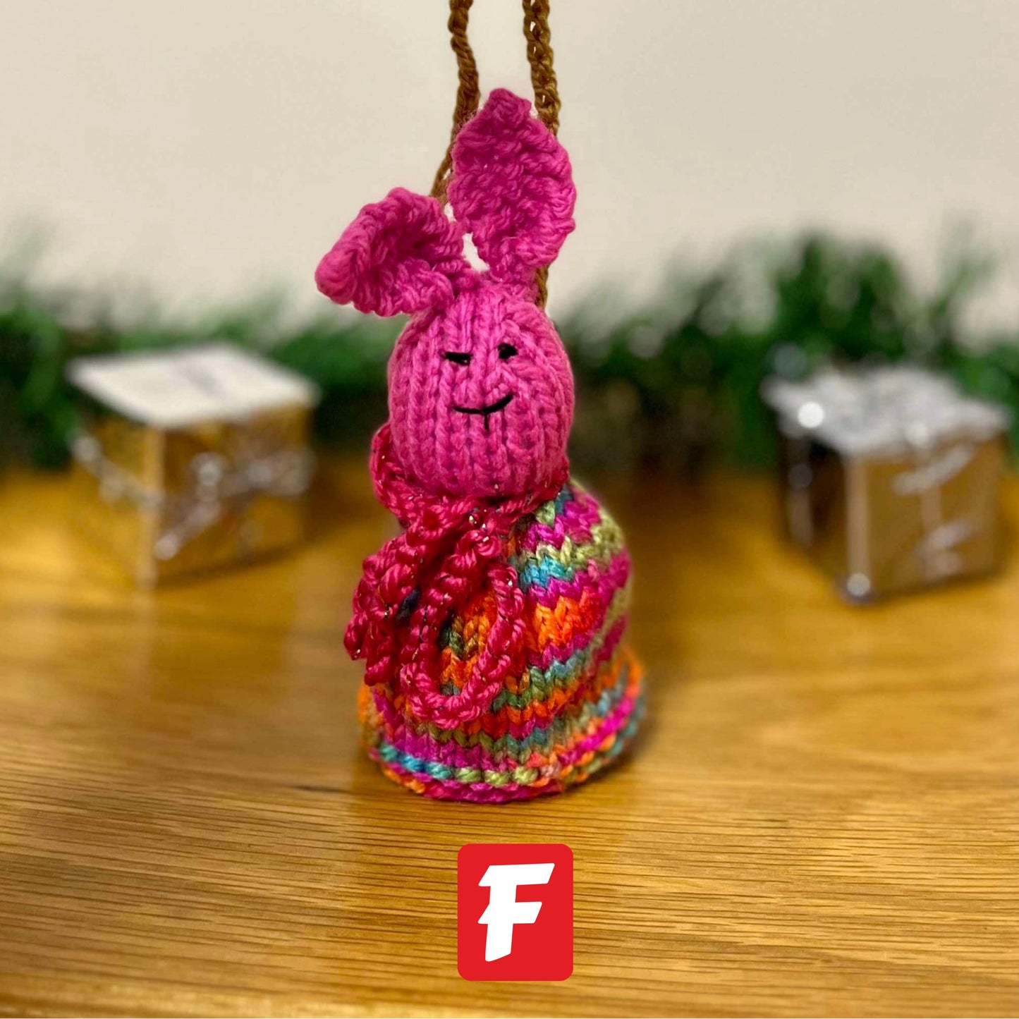 TJ Friends knitted bun decoration
