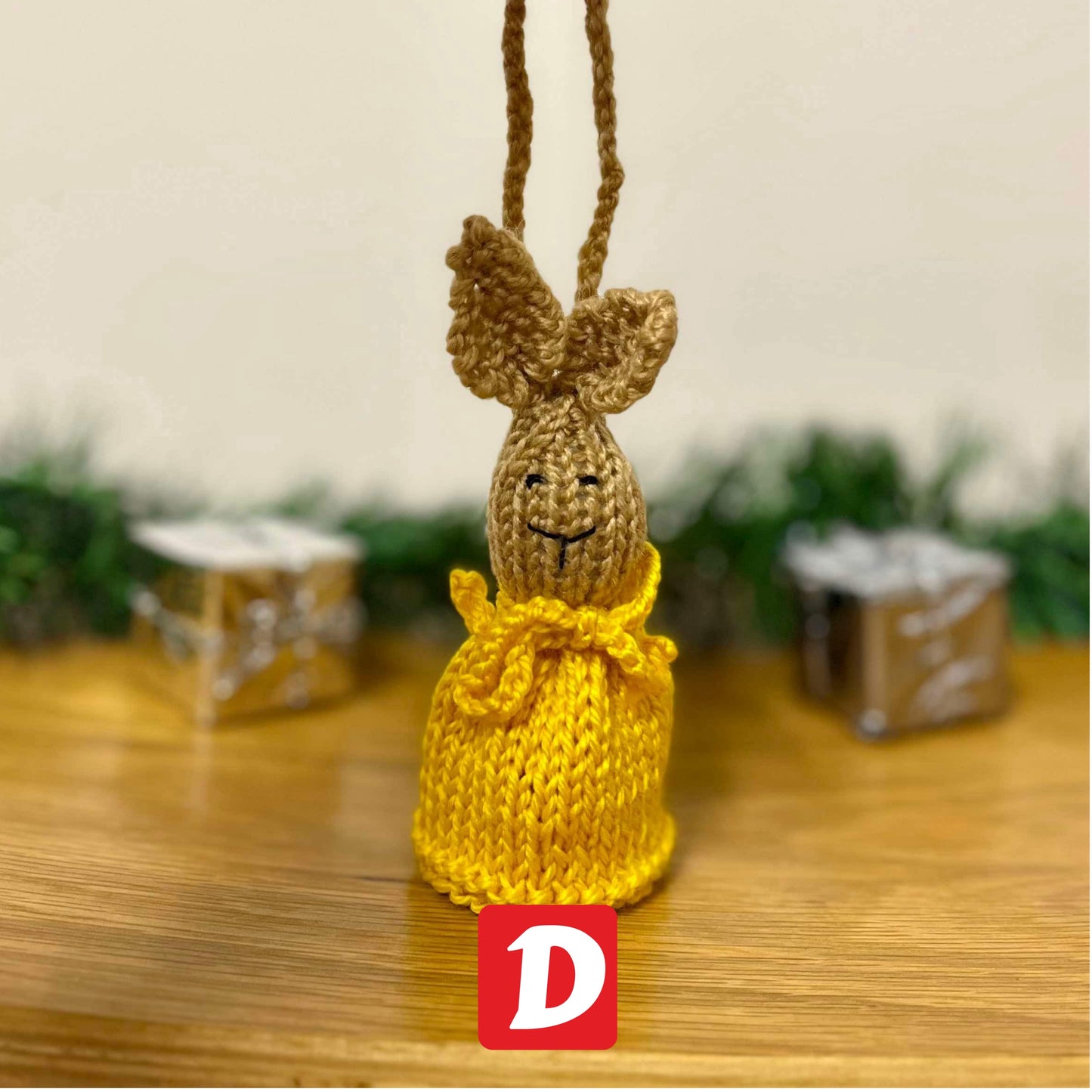 TJ Friends knitted bun decoration