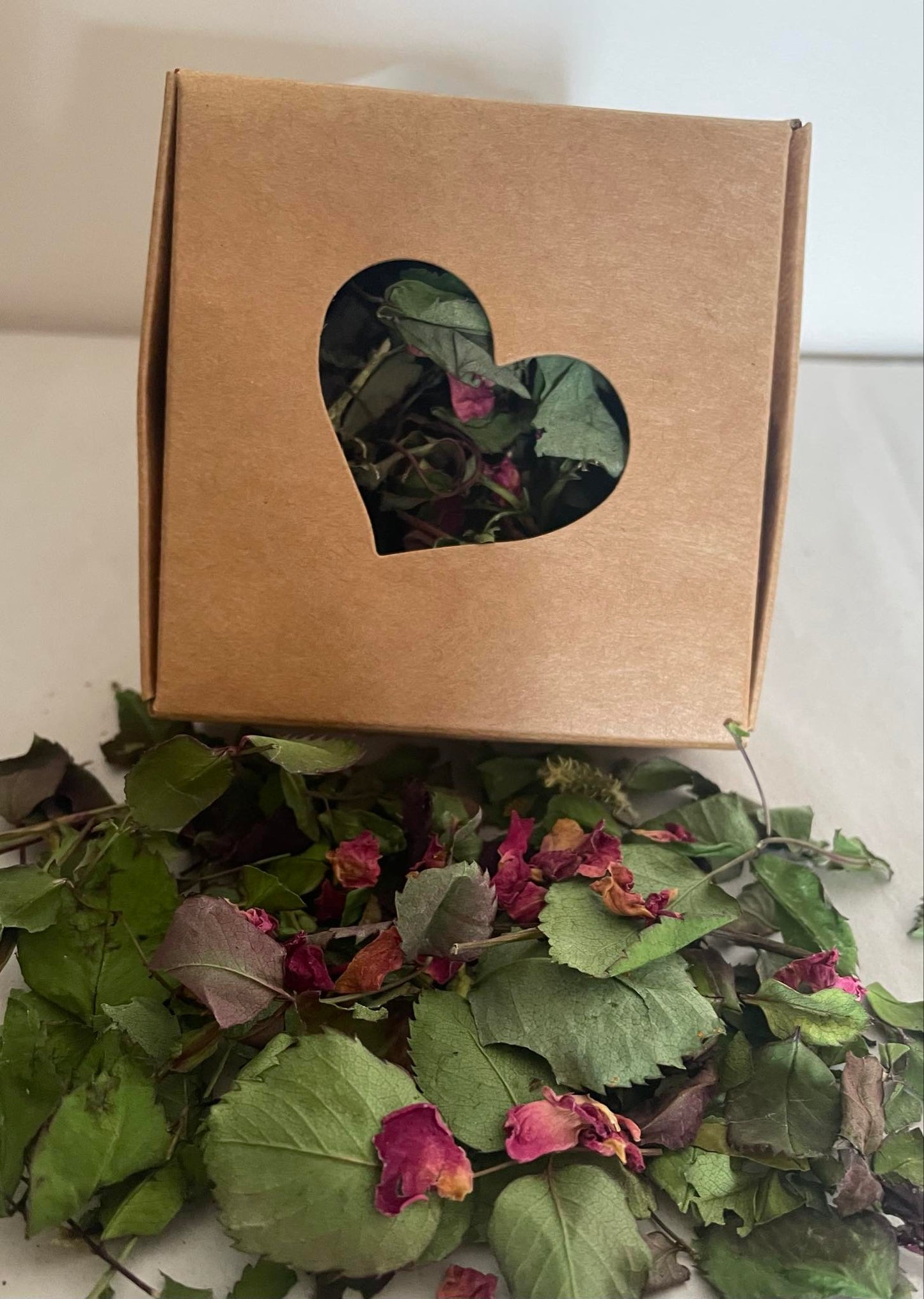 Rose forage box