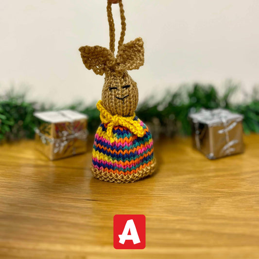 TJ Friends knitted bun decoration