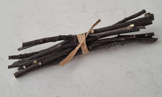 Pear branch bundle  (approx 50 gm)