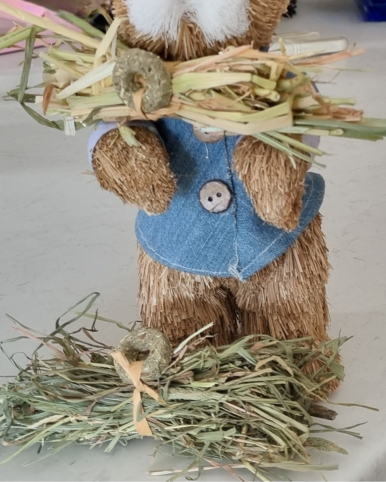 Woodland loop hay rolls (p)